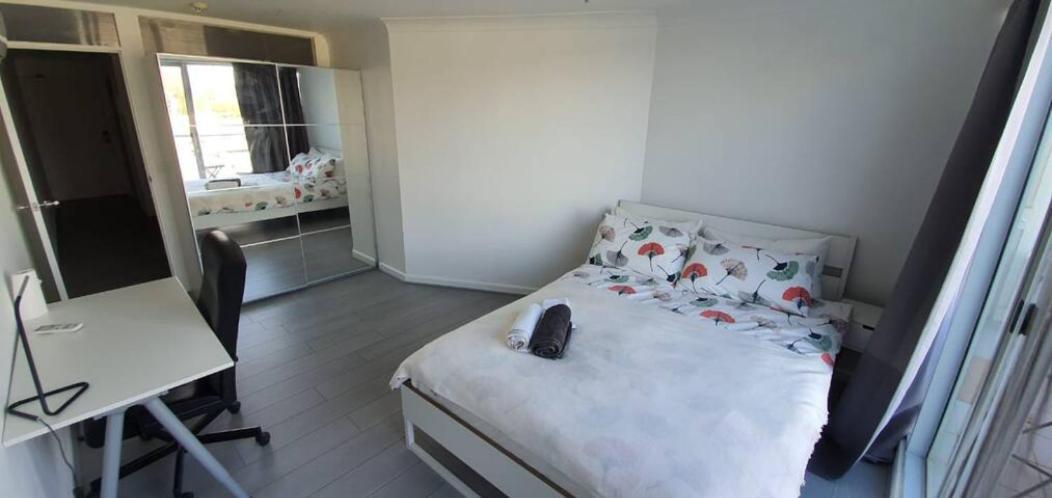 Dana-Cozy Private Room In Shared Central Apt-Rm 2 แคนเบอร์รา ภายนอก รูปภาพ