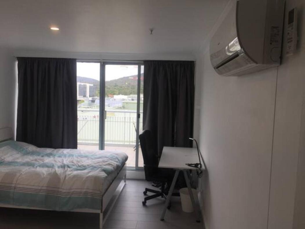 Dana-Cozy Private Room In Shared Central Apt-Rm 2 แคนเบอร์รา ภายนอก รูปภาพ